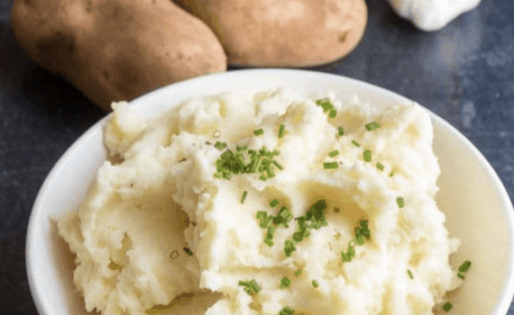 Oliva! EVOO Garlic Parmesan Mashed Potatoes